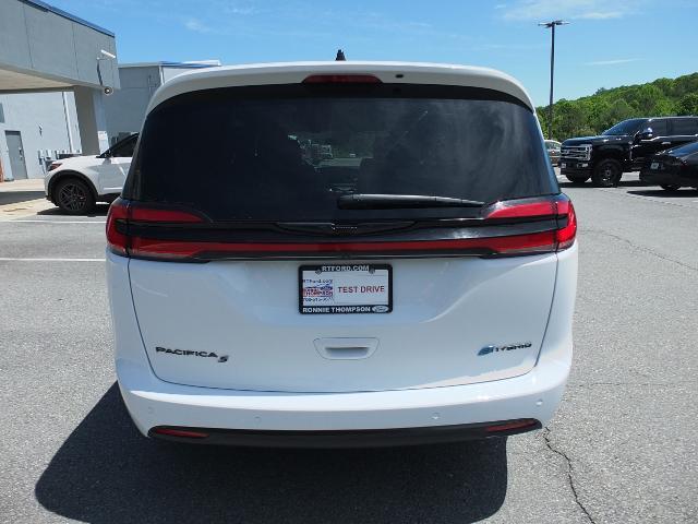 2024 Chrysler Pacifica - $25,999