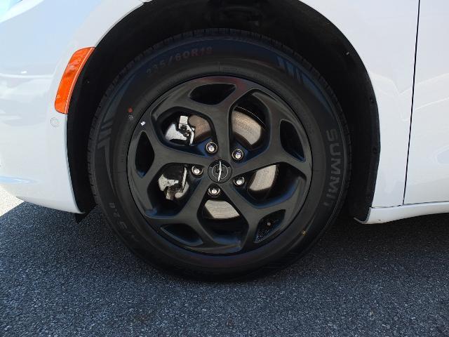 2024 Chrysler Pacifica - $25,999