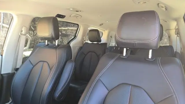 2024 Chrysler Pacifica Plug-In Hybrid Road Tripper