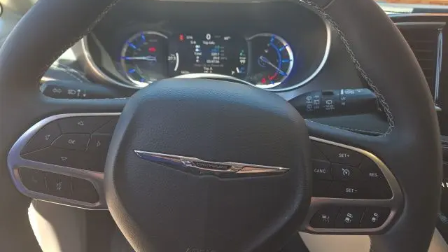 2024 Chrysler Pacifica Plug-In Hybrid Road Tripper