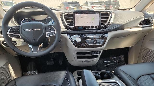 2024 Chrysler Pacifica Plug-In Hybrid Road Tripper