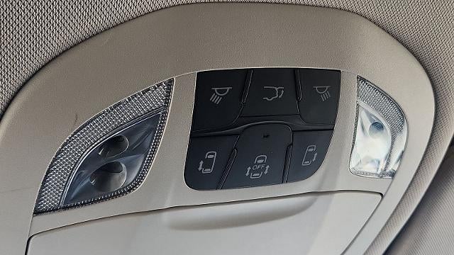 2024 Chrysler Pacifica Plug-In Hybrid Road Tripper
