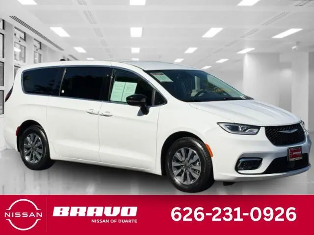 2024 Chrysler Pacifica - $19,598