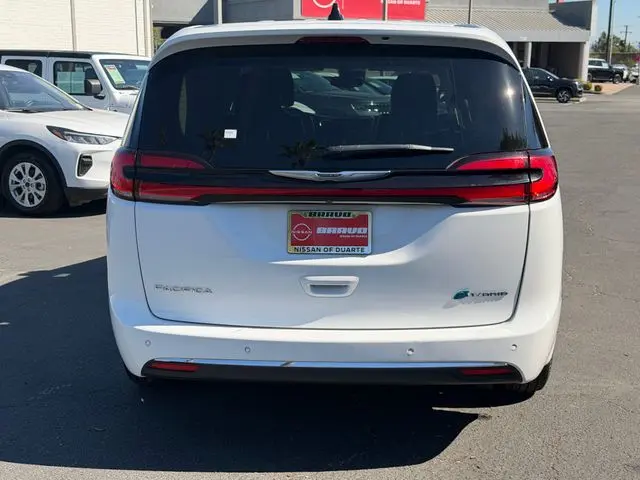 2024 Chrysler Pacifica - $19,598