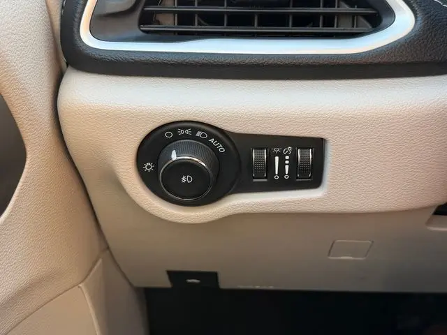 2024 Chrysler Pacifica - $19,598