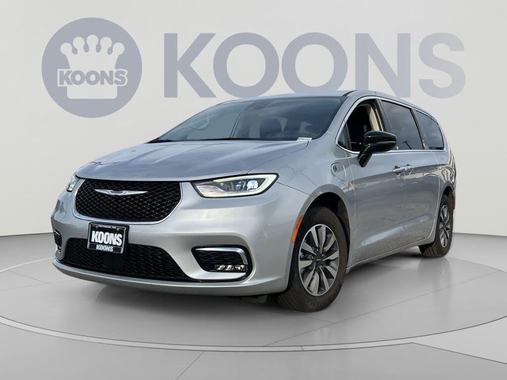 2024 Chrysler Pacifica - $25,000