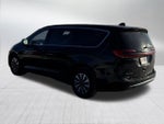 2024 Pacifica Plug-In Hybrid Thumbnail 5