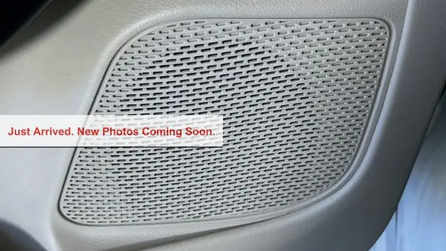 2024 Chrysler Pacifica Plug-In Hybrid Premium S Appearance