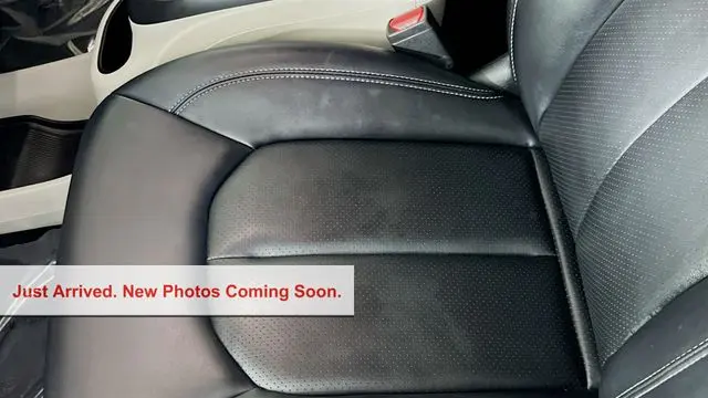 2024 Chrysler Pacifica Plug-In Hybrid Premium S Appearance