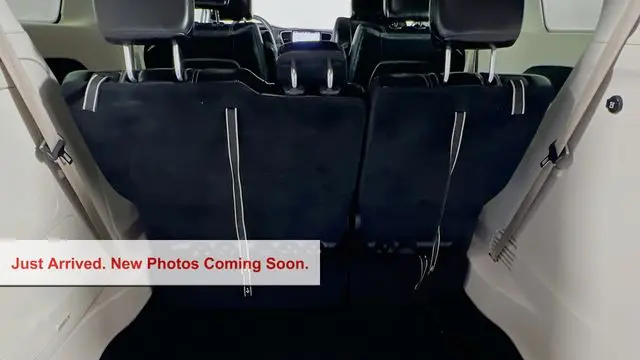 2024 Chrysler Pacifica Plug-In Hybrid Premium S Appearance