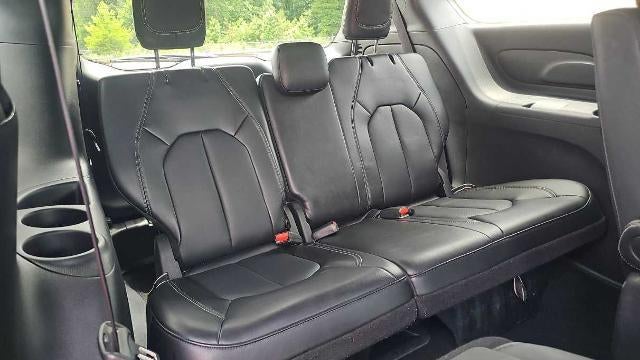 2025 Chrysler Pacifica Plug-In Hybrid Select