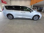 2023 Pacifica Plug-In Hybrid Thumbnail 6