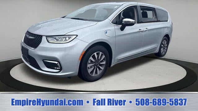 Preowned 2023 Chrysler Pacifica Plug-In Hybrid Limited for Sale