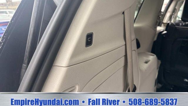 2023 Chrysler Pacifica Plug-In Hybrid Limited