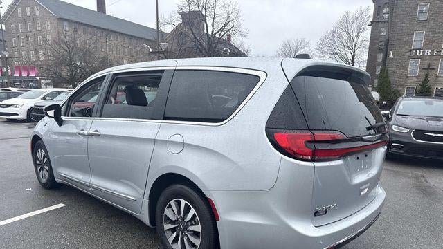 2023 Chrysler Pacifica Plug-In Hybrid Limited