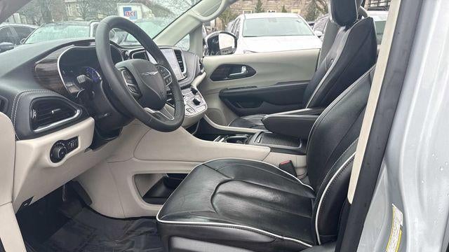 2023 Chrysler Pacifica Plug-In Hybrid Limited