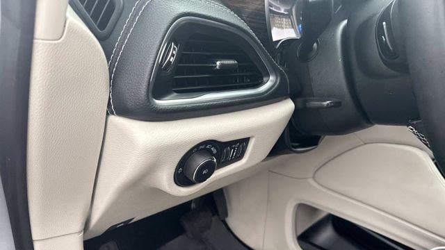 2023 Chrysler Pacifica Plug-In Hybrid Limited