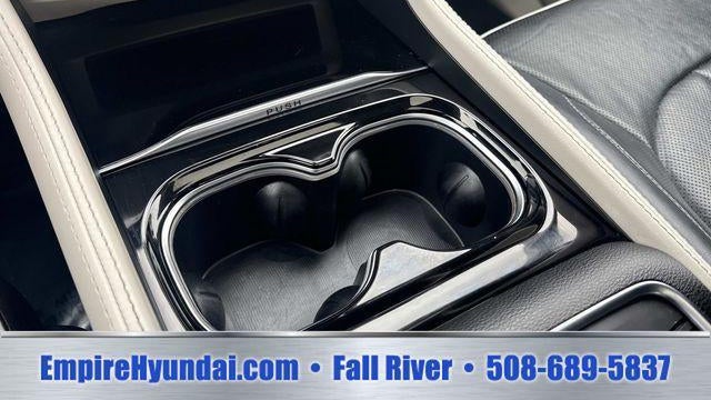 2023 Chrysler Pacifica Plug-In Hybrid Limited