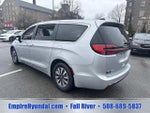2023 Pacifica Plug-In Hybrid Thumbnail 10