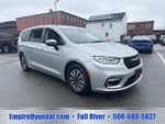 2023 Pacifica Plug-In Hybrid Thumbnail 2