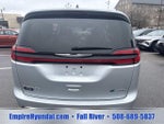 2023 Pacifica Plug-In Hybrid Thumbnail 4