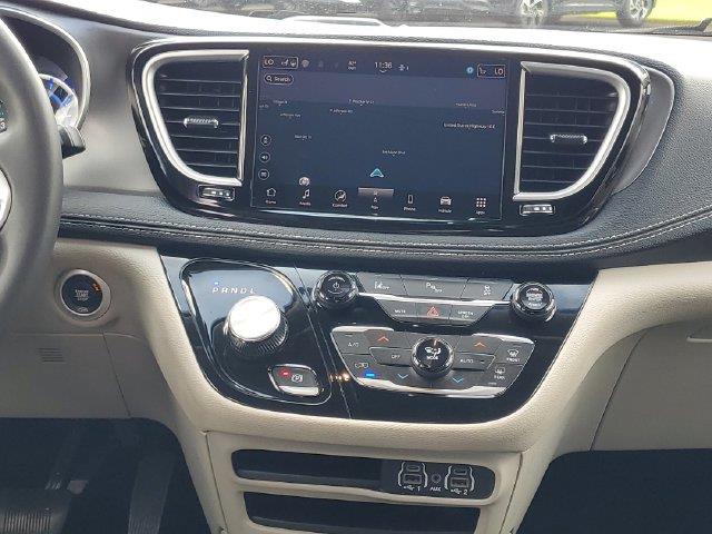 2024 Chrysler Pacifica - $23,500