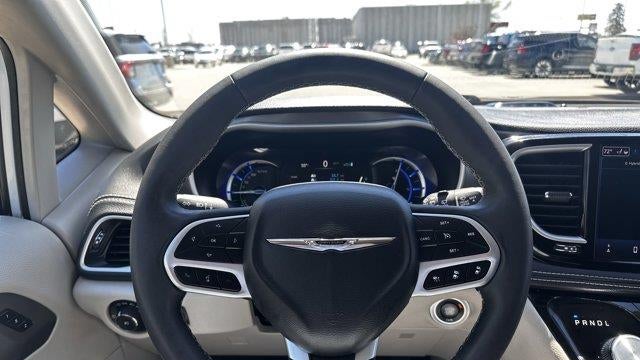 2024 Chrysler Pacifica Plug-In Hybrid Road Tripper