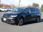 2024 Pacifica Plug-In Hybrid Thumbnail 4
