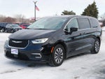 2024 Pacifica Plug-In Hybrid Thumbnail 4
