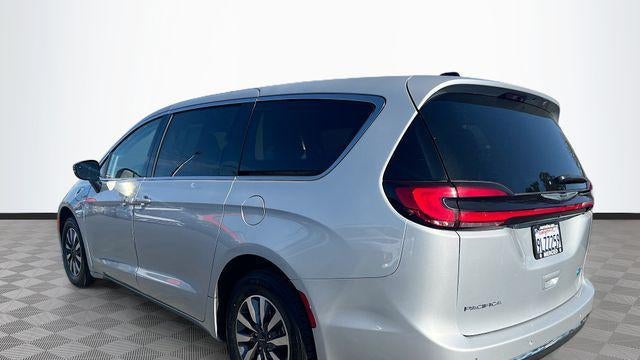 2024 Chrysler Pacifica Plug-In Hybrid Select