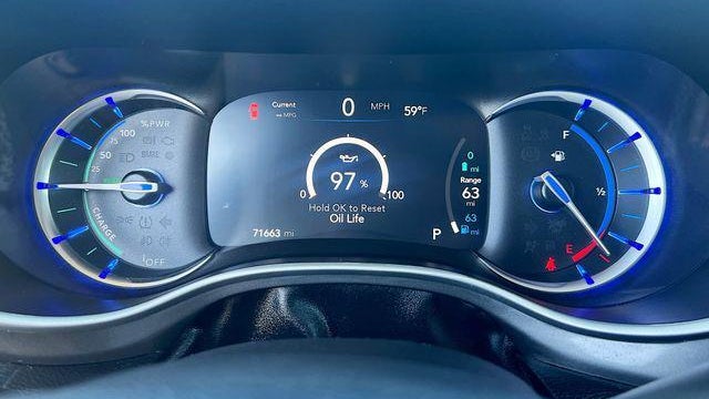 2024 Chrysler Pacifica Plug-In Hybrid Select