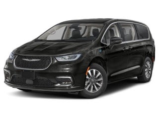 2024 Chrysler Pacifica Plug-In Hybrid with Silver Mist Clearcoat Exterior