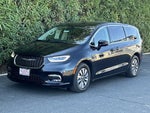 2024 Pacifica Plug-In Hybrid Thumbnail 3