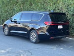 2024 Pacifica Plug-In Hybrid Thumbnail 7