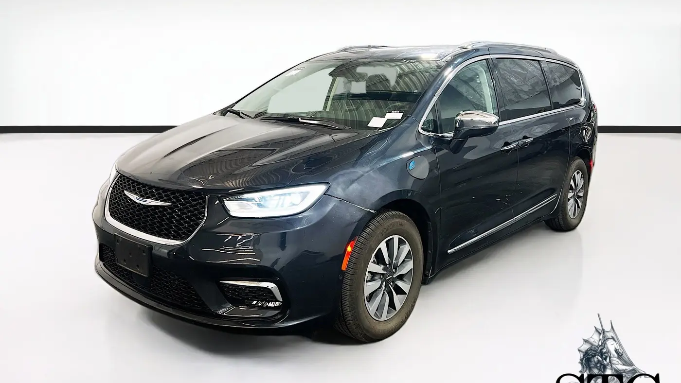 Preowned 2021 Chrysler Pacifica Hybrid Limited for Sale