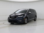 2023 Pacifica Plug-In Hybrid Thumbnail 4