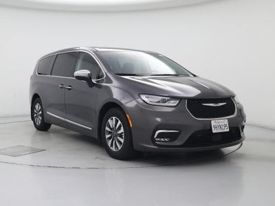 Photo of a 2023 Chrysler Pacifica Plug-In Hybrid Limited 4DR Mini-Van for sale