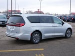 2023 Pacifica Plug-In Hybrid Thumbnail 4