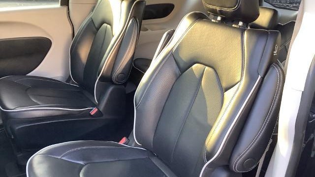 2023 Chrysler Pacifica Plug-In Hybrid Limited