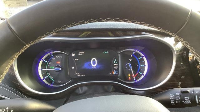 2023 Chrysler Pacifica Plug-In Hybrid Limited