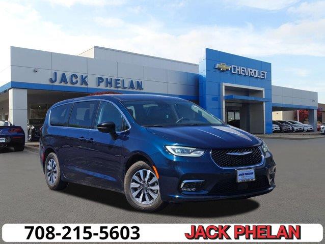 2024 Chrysler Pacifica