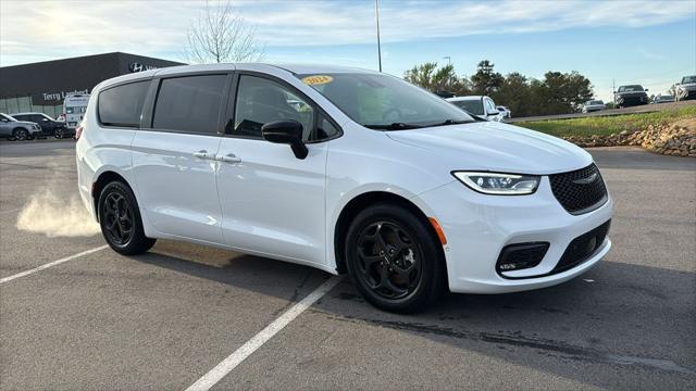 Preowned 2024 Chrysler Pacifica Plug-In Hybrid S Appearance for Sale