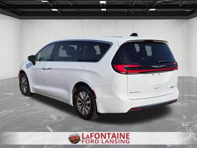 2024 Chrysler Pacifica - $25,845