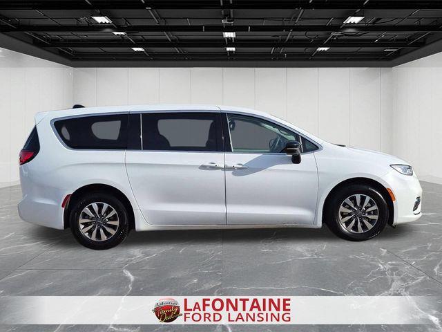 2024 Chrysler Pacifica - $25,845