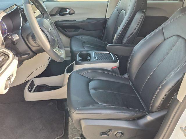 2024 Chrysler Pacifica - $25,845