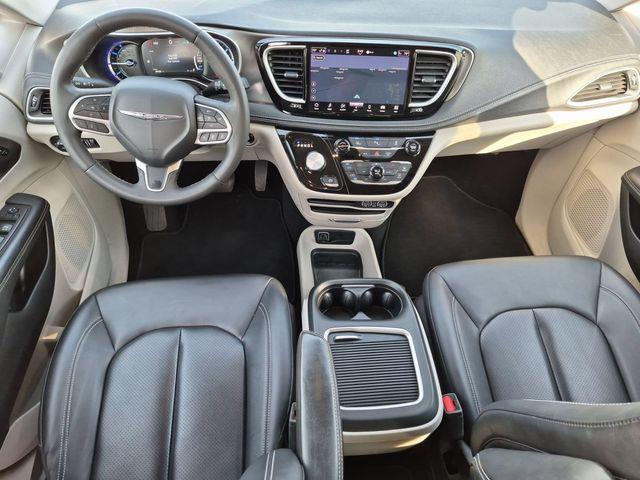 2024 Chrysler Pacifica - $25,845