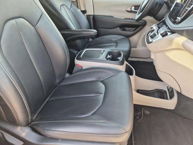 2024 Chrysler Pacifica - $25,845