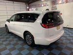 2024 Pacifica Plug-In Hybrid Thumbnail 3