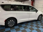 2024 Pacifica Plug-In Hybrid Thumbnail 6