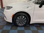 2024 Pacifica Plug-In Hybrid Thumbnail 9